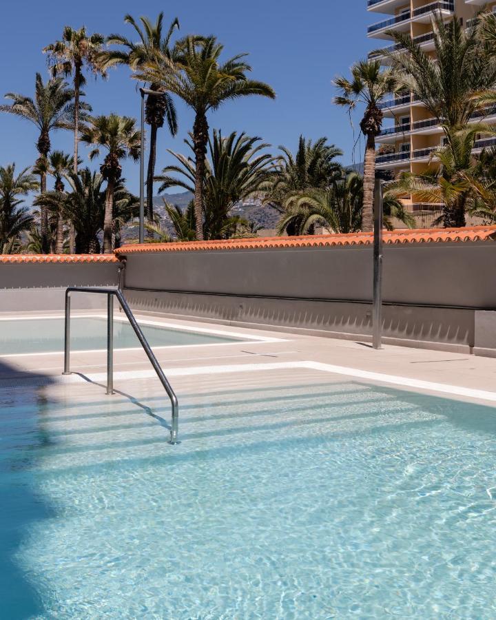 Palmeras Playa Studio: Pools, Beach, Sun & Shore Puerto de la Cruz  Eksteriør billede
